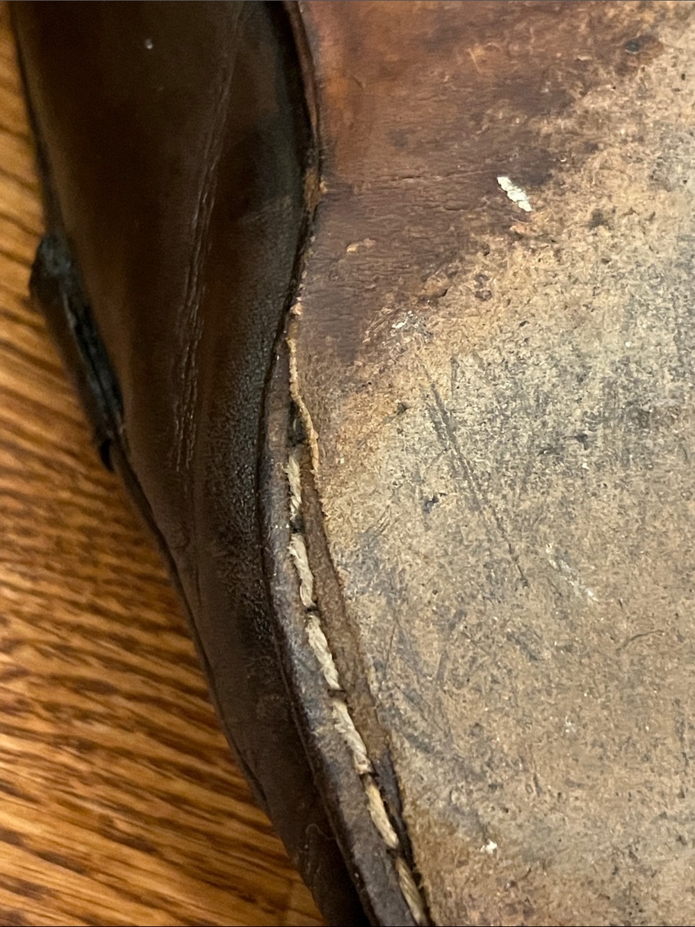 Damaged men’s Gucci dress shoes 10.5 D - Picture 11 of 12